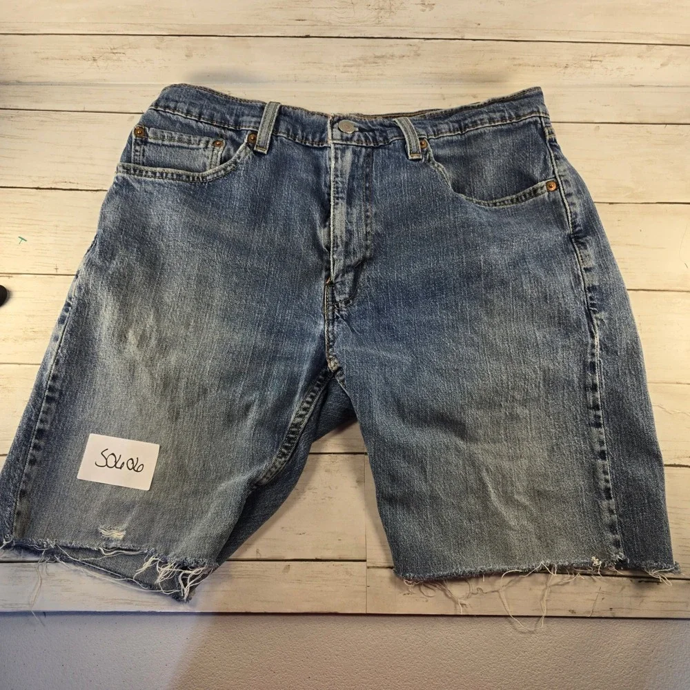 Levis 505 Mens Regular Fit Cutoff Denim Shorts Medium Wash Blue W33 505-4649